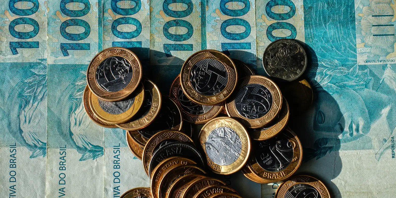 Governo eleva previsão do salário mínimo para R$ 1.741 na LOA 2027