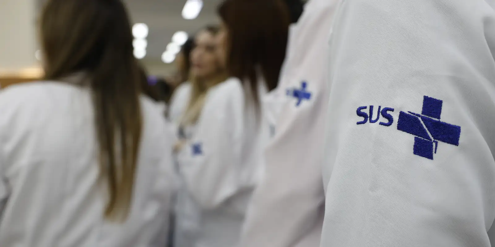 Ministério prorroga contratos de 676 especialistas do Mais Médicos até 2027