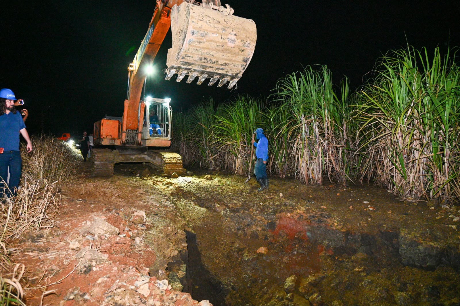 Governador Fábio Mitidieri acompanha o reparo da Adutora do São Francisco