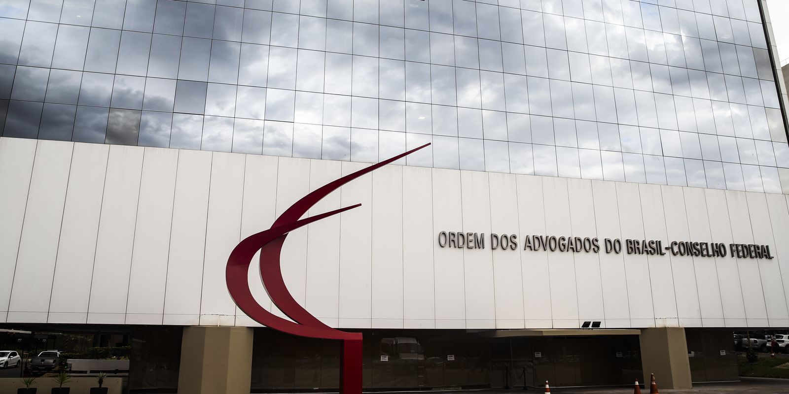 Alckmin sanciona lei que cria novos cargos na diretoria da OAB