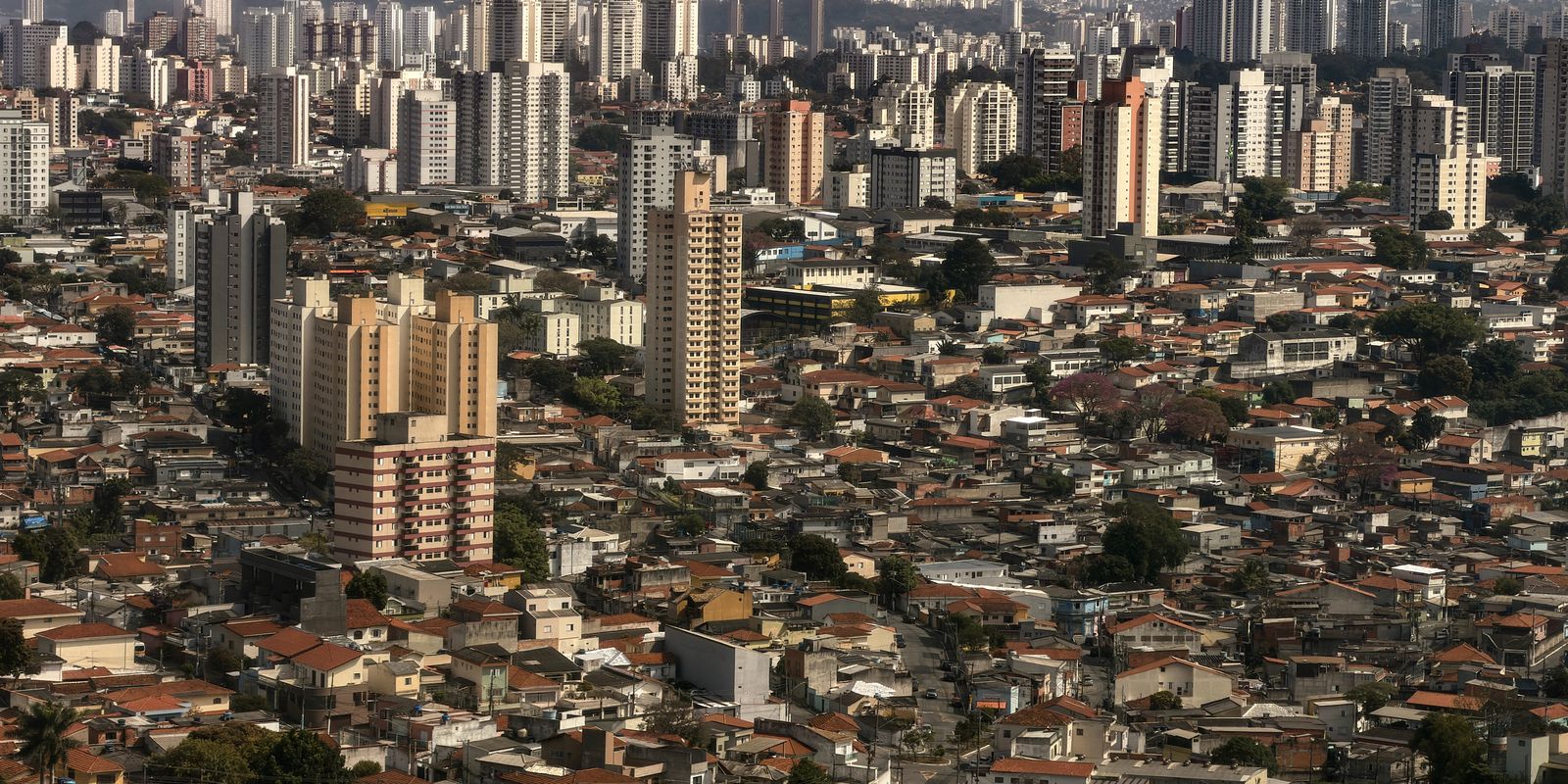 CMN autoriza R$2 bi a mais em crédito para estados e municípios