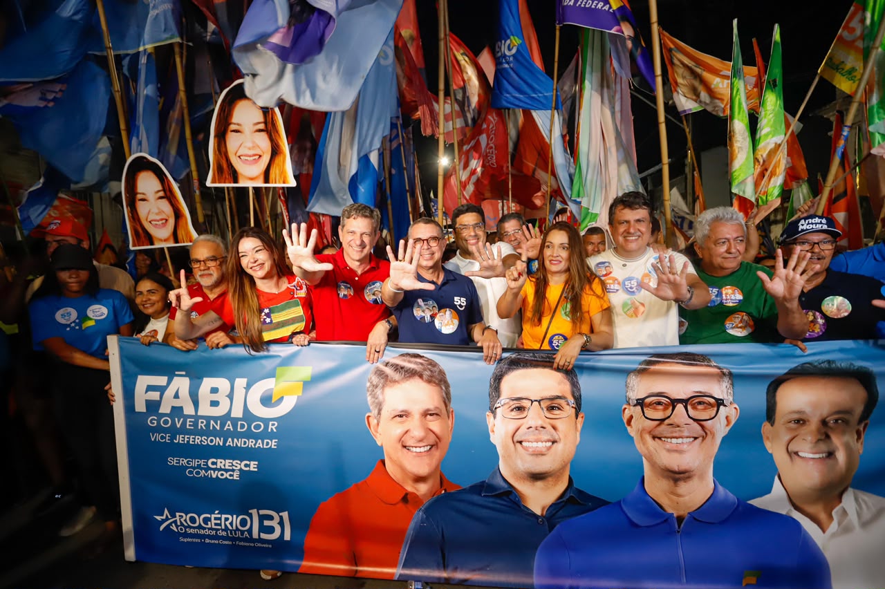 Caminhada do governador Fábio Mitidieri no Sul de Sergipe