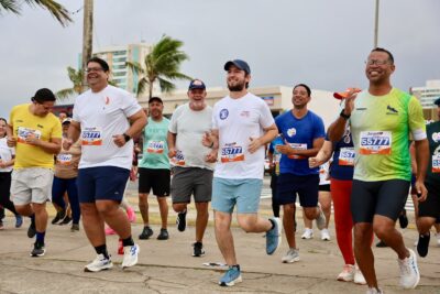 Deputado estadual Jorginho Araujo durante agenda de campanha em Sergipe