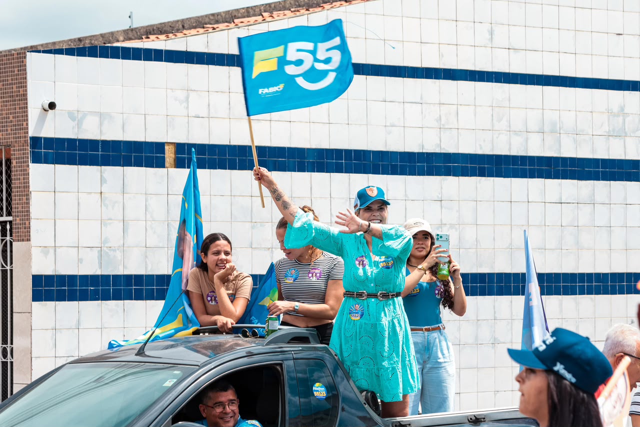 Caminhada do governador Fábio Mitidieri na Zona Sul de Aracaju