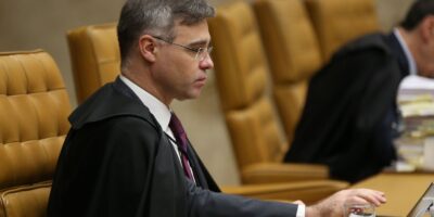 Mendonça manda tornar públicos 39 processos no STF