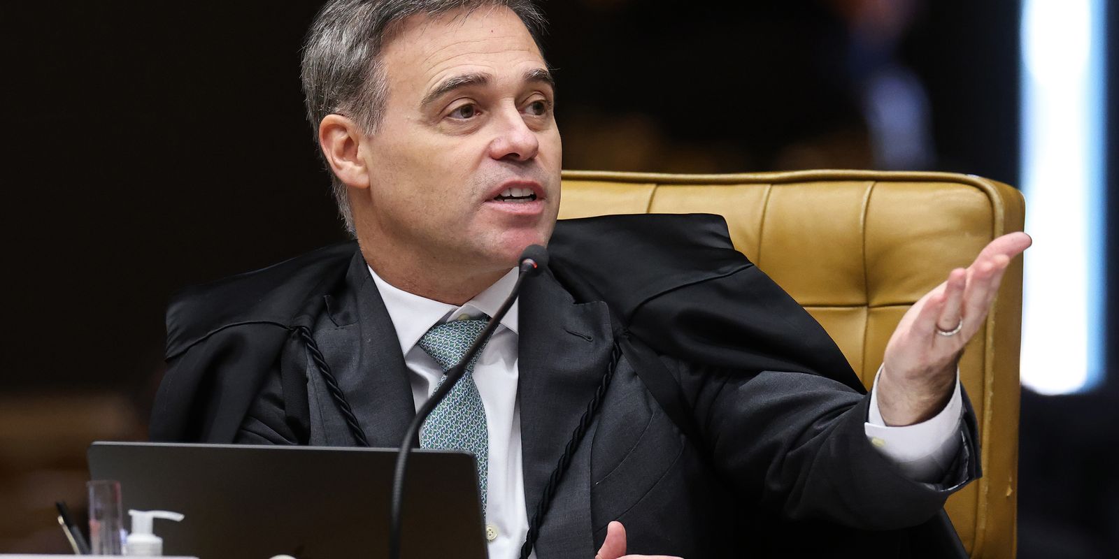 Mendonça quer processos divididos sobre Alexandre de Moraes; placar 4x2