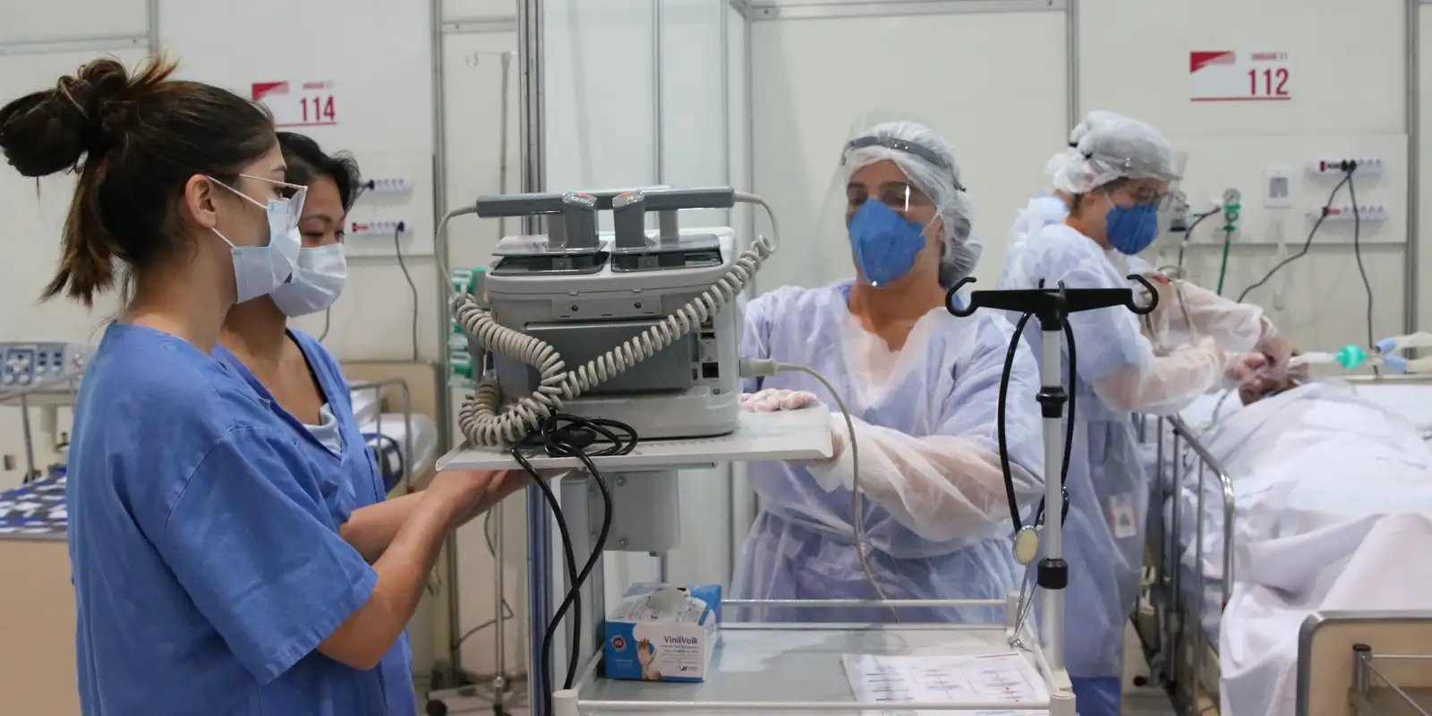 Metade dos médicos de UTI sofre esgotamento e insatisfação, diz pesquisa