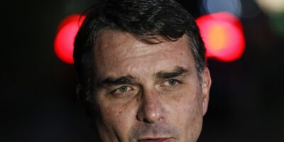 PF divulga mensagens de Flávio cobrando Vorcaro por financiamento de Dark Horse