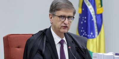 PGR reitera pedido de acesso integral aos dados do celular de Vorcaro