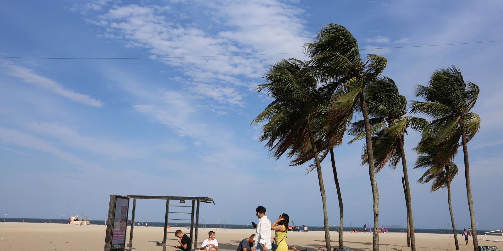 Rio terá sol e 32°C no domingo; chance de chuva fraca à noite