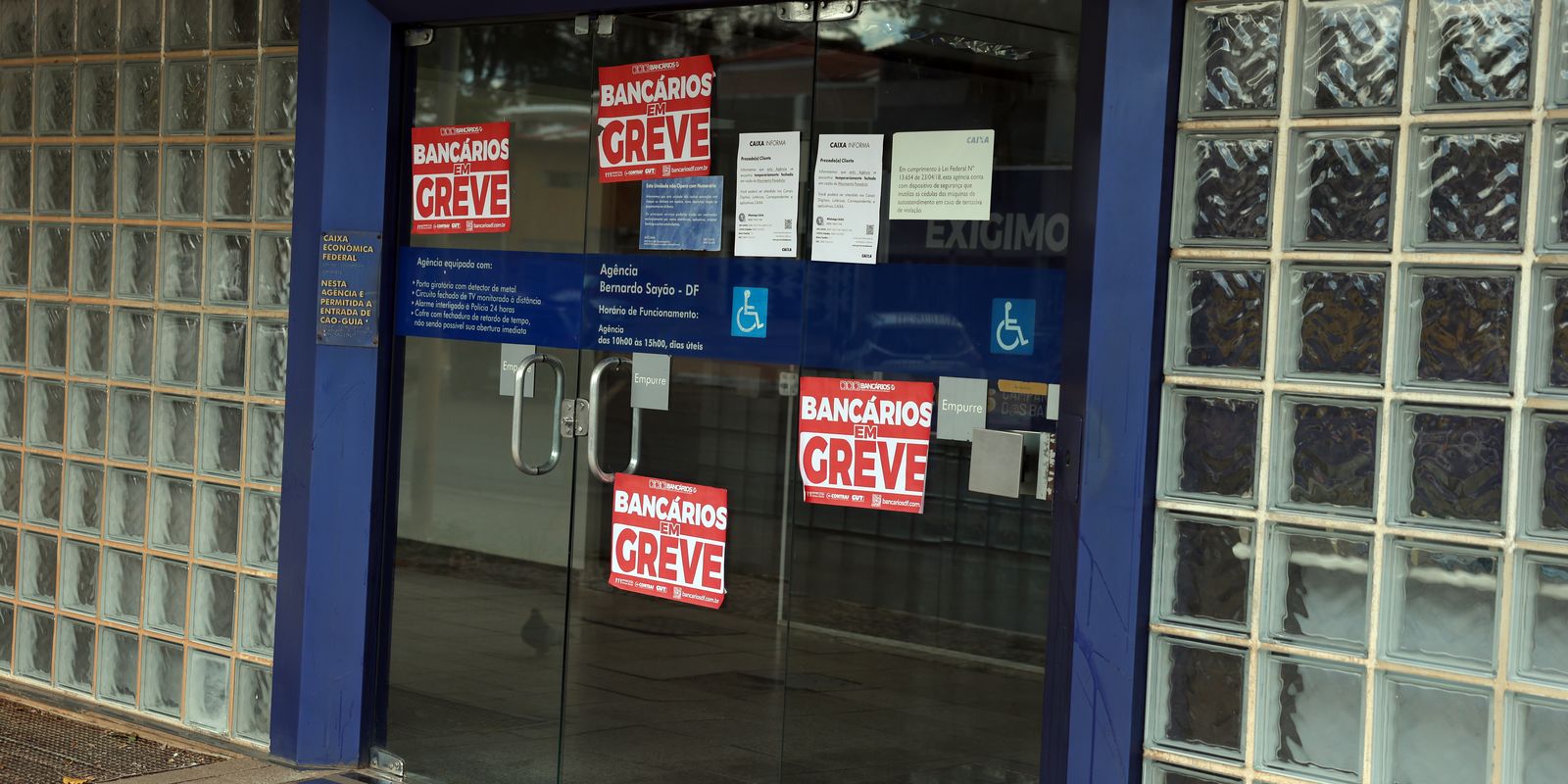 TST mantém 60% do quadro da Caixa em atividade durante greve