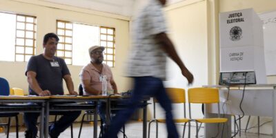 158,7 milhões votam hoje para eleger presidente, governadores e deputados