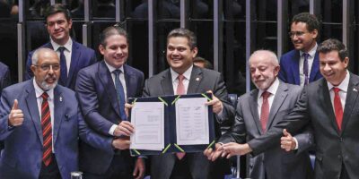 Congresso promulga Emenda 141 e acaba com escala 6x1; 5x2 vira regra