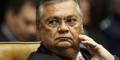 Dino manda PF abrir inquérito sobre interferência estrangeira nas eleições