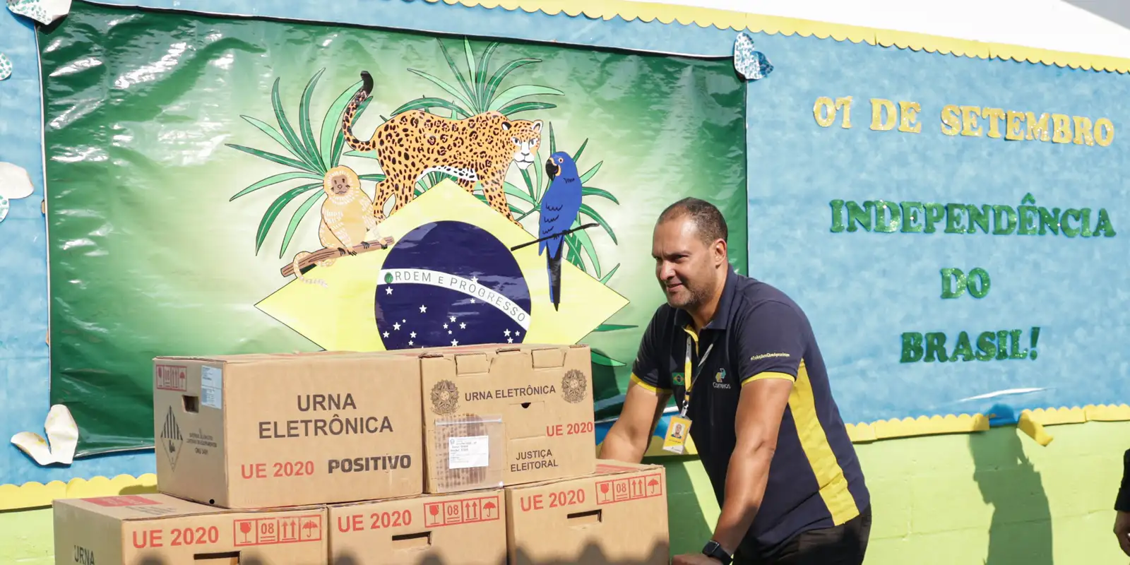 Eleitores em trânsito devem votar no local para onde foram transferidos