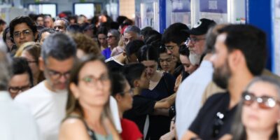 Eleitores podem usar bandeiras e camisetas no 2º turno; atos coletivos proibidos