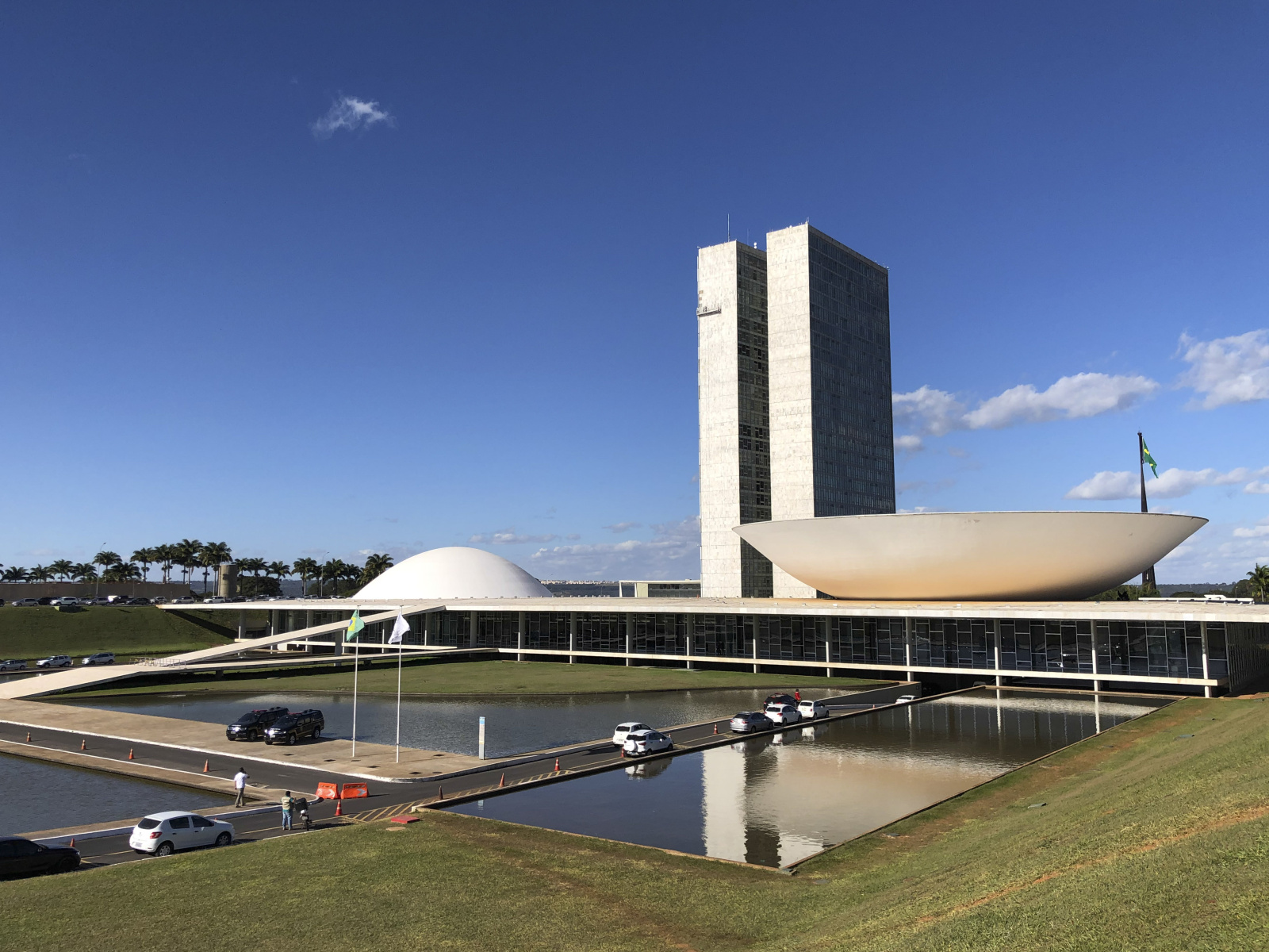 Entidades acionam Justiça contra listas de boicote político