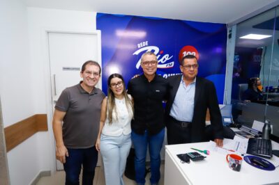 Fábio Mitidieri durante entrevista à Rede Rio FM em 22 de outubro de 2026
