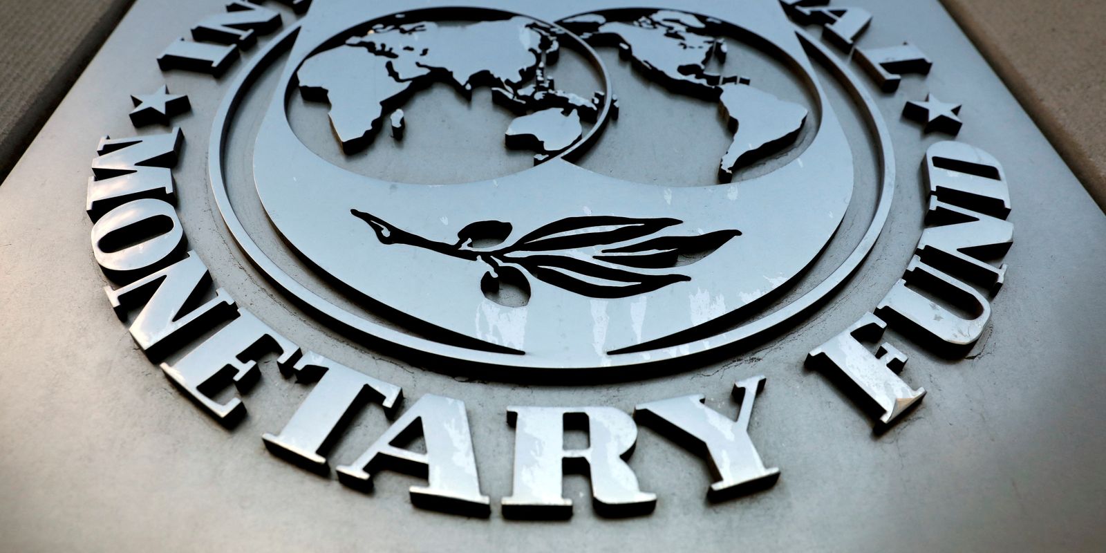 FMI reduz projeção e estima PIB do Brasil em 2,2% para 2026
