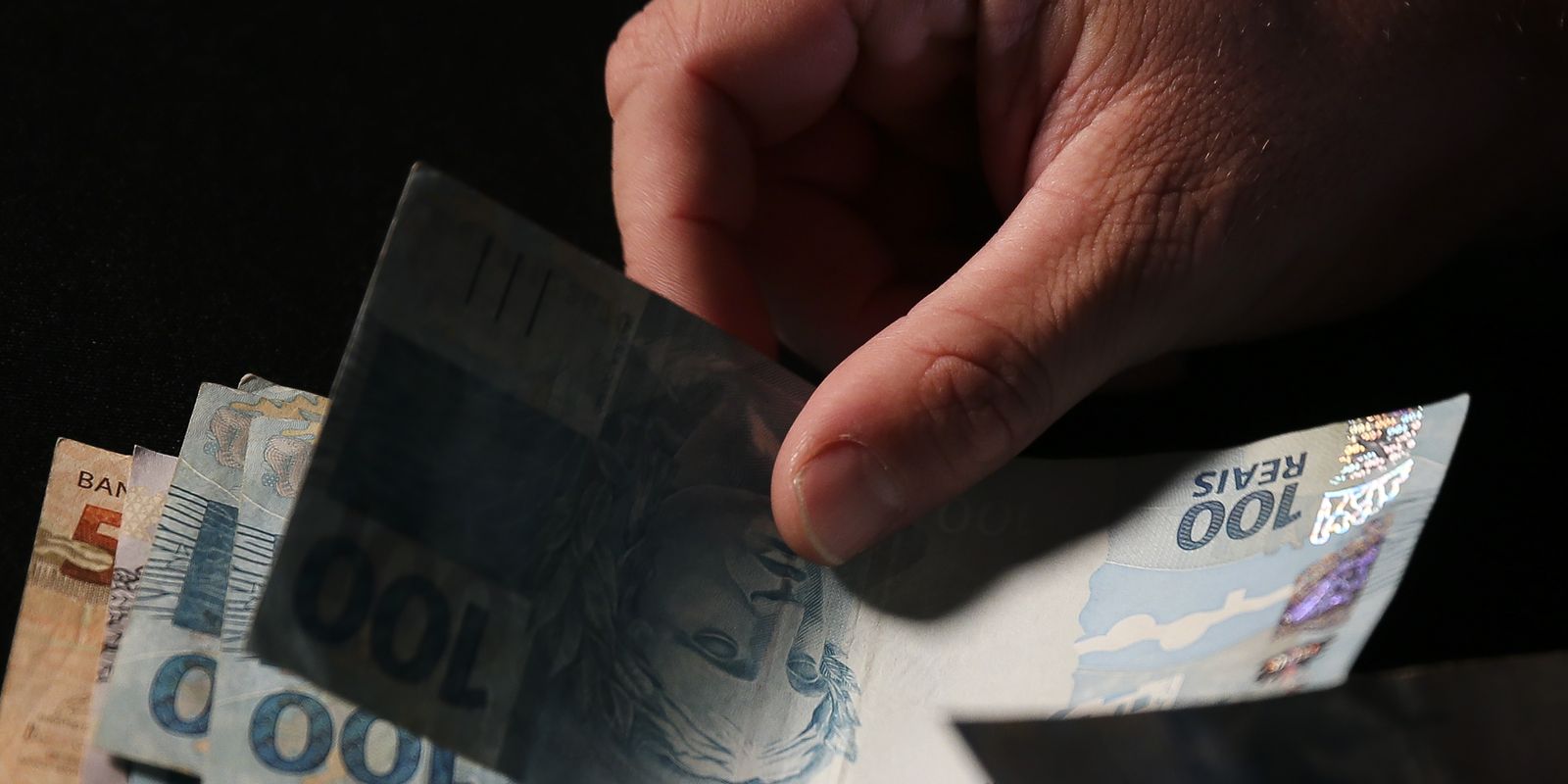 Juros pressionam Dívida Pública Federal a R$ 9,383 trilhões em setembro