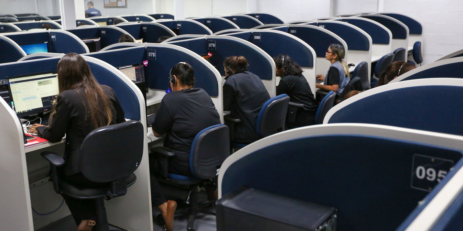 Ligue 180 registra 1.564 denúncias de violência política contra mulheres