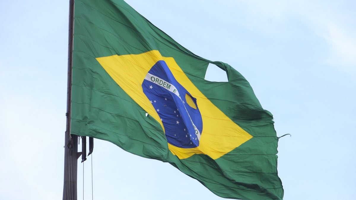 Bandeira do Brasil no dia da votacao