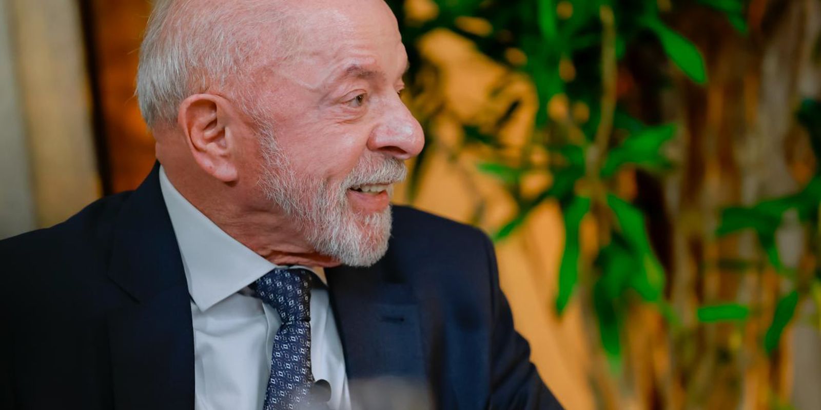 Lula entrega ao TSE autorização para quebra de sigilos da família