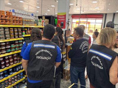 MPSE identifica risco de mistura de açúcares em mel vendido em Aracaju
