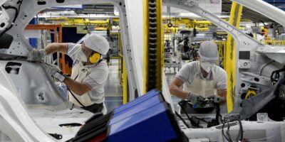 Produção de veículos sobe 10,2% em setembro e Anfavea eleva projeções
