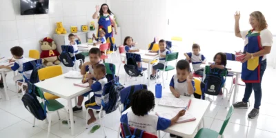 Recife abre 34 creches no domingo para receber filhos de eleitores