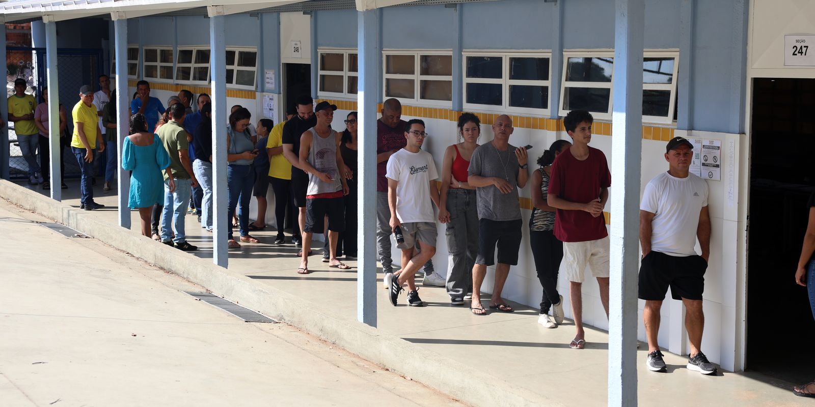 STF amplia horário de votação para as 19h em todo o país
