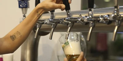 Tribunais proíbem venda de álcool em 12 estados no 1º turno