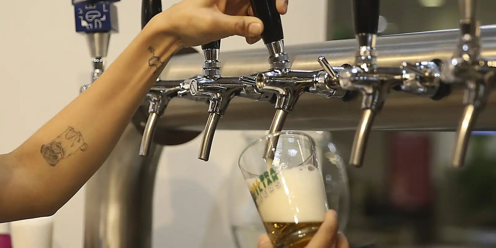 Tribunais proíbem venda de álcool em 12 estados no 1º turno